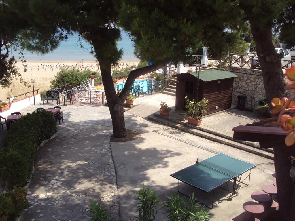 Hotel Piccolo Paradiso Di Rodi Garganico Exterior foto