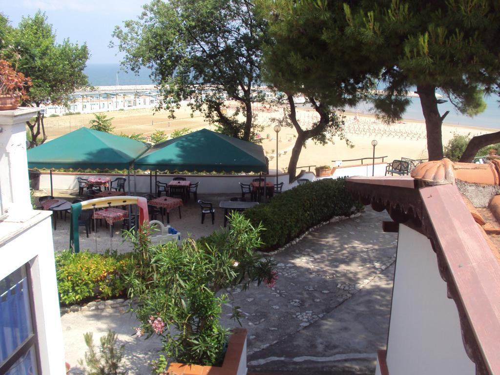 Hotel Piccolo Paradiso Di Rodi Garganico Exterior foto