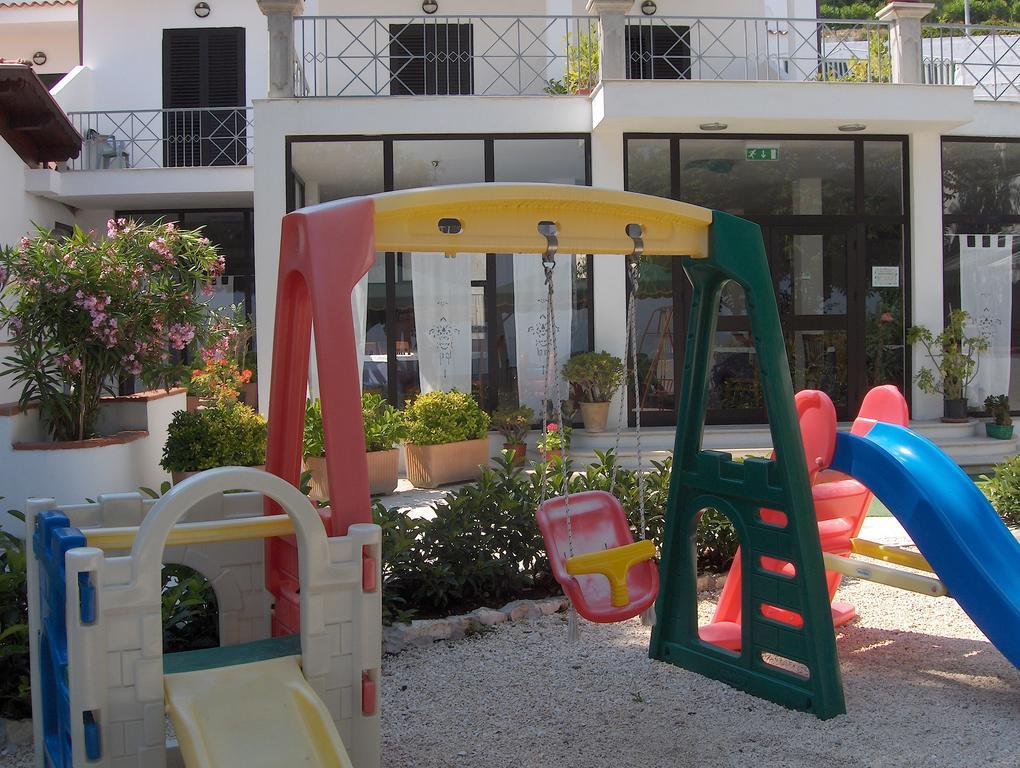 Hotel Piccolo Paradiso Di Rodi Garganico Exterior foto